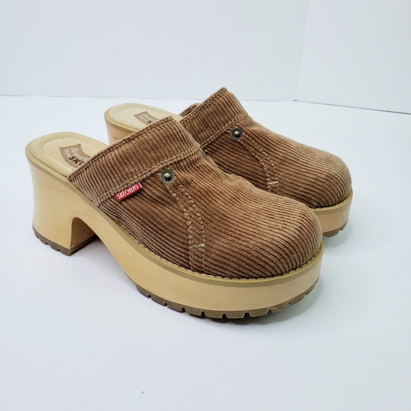 skechers platform clogs